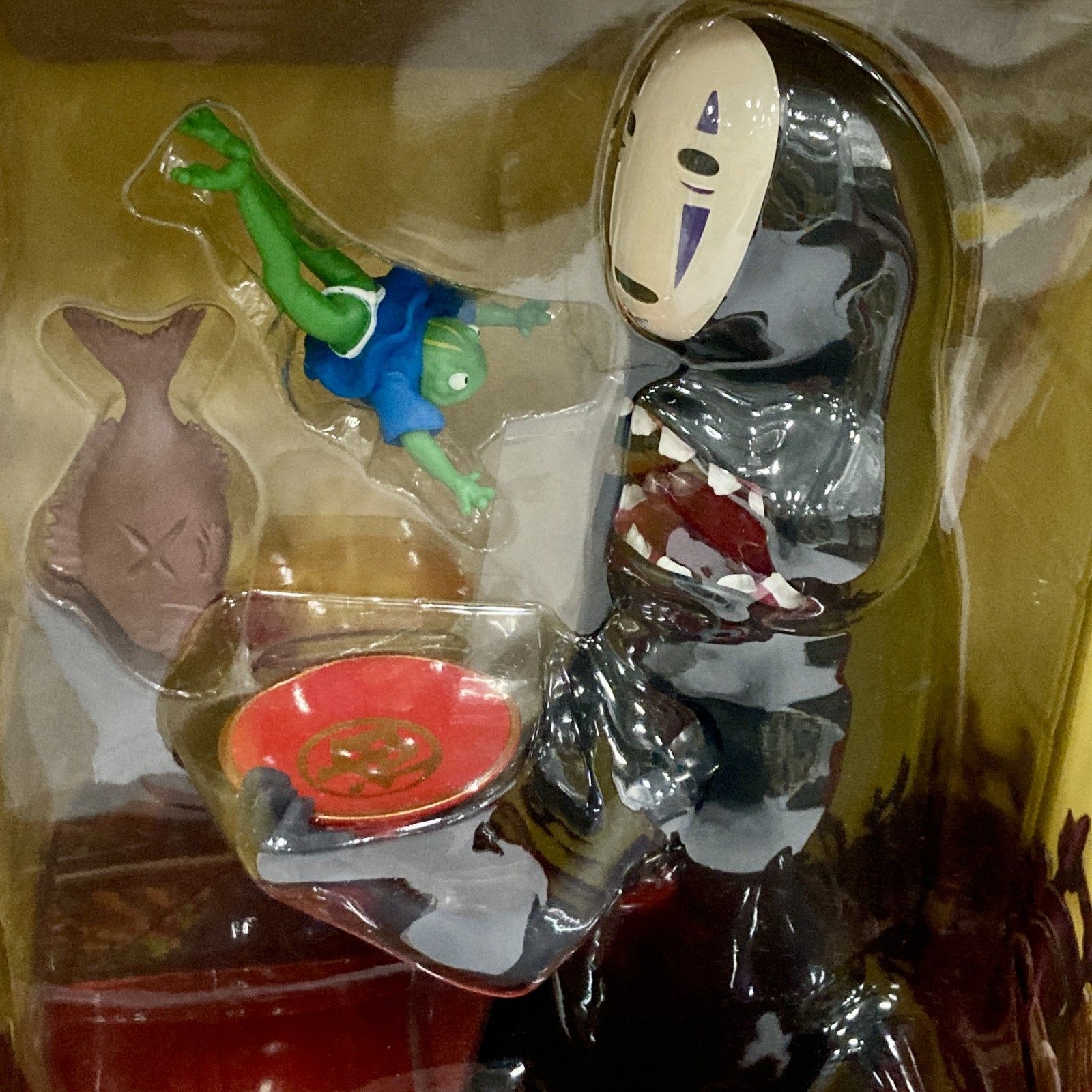 ☆ 千と千尋の神隠し もっと！むしゃむしゃ貯金箱 カオナシ スタジオ