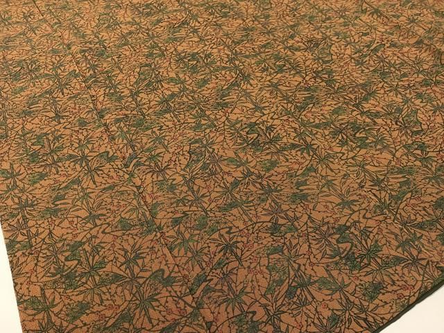 【伝統工芸伝承者彫刻・南部幸雄】正絹　上質な型絵染め　小紋　袷　落款　身幅広め 伝統工芸伝承者彫刻・南部幸雄】正絹 上質な型絵染め 小紋 袷 落款