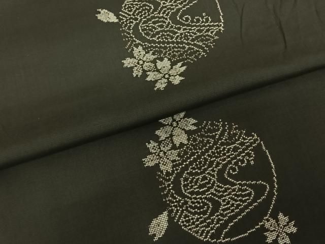 平和屋着物○本場大島紬 カタス9マルキ 地空き 舞桜丸文 黒地 さが美