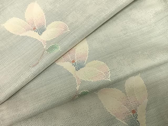 平和屋着物○本場大島紬 白大島 カタス9マルキ 舞花文 正絹 逸品 未