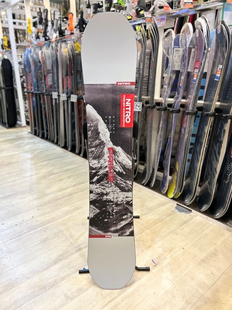 激レア NITRO 163cm パウダー カービング スノーボードセット NITRO QUIVER SQUASH 159cm パウダーボード NITRO QUIVER SQUASH 159cm