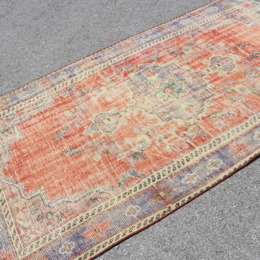 128×221 メダリオンシャビーレッド　トルコヴィンテージラグ トルコヴィンテージラグ シャビー レッド メダリオン - メルカリ