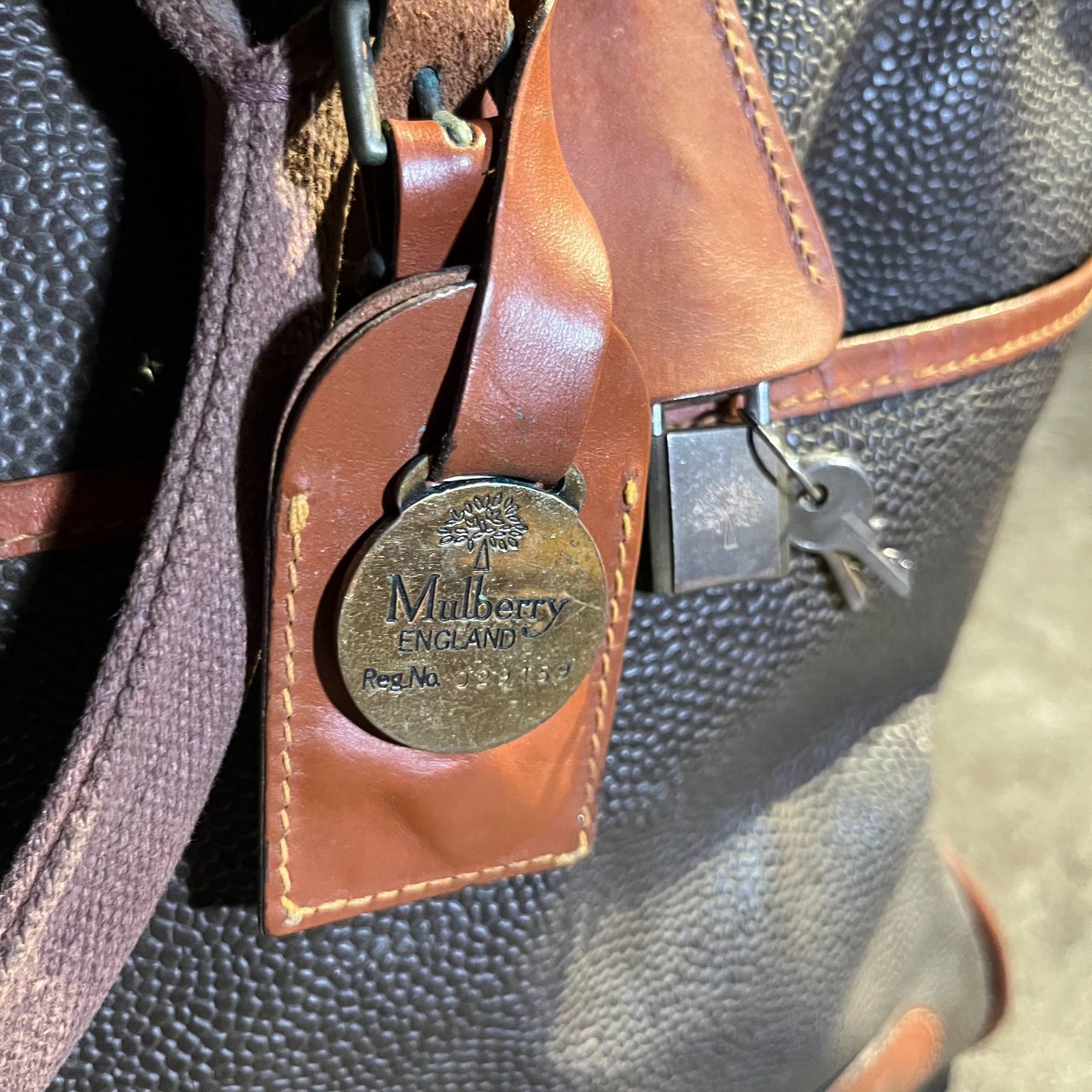 【美品】マルベリー　ボストンバッグ　シボ革　レザー　ショルダー　2way 鍵付き MULBERRY レザーボストンバッグ ショルダーバッグ 鍵付き マルベリー