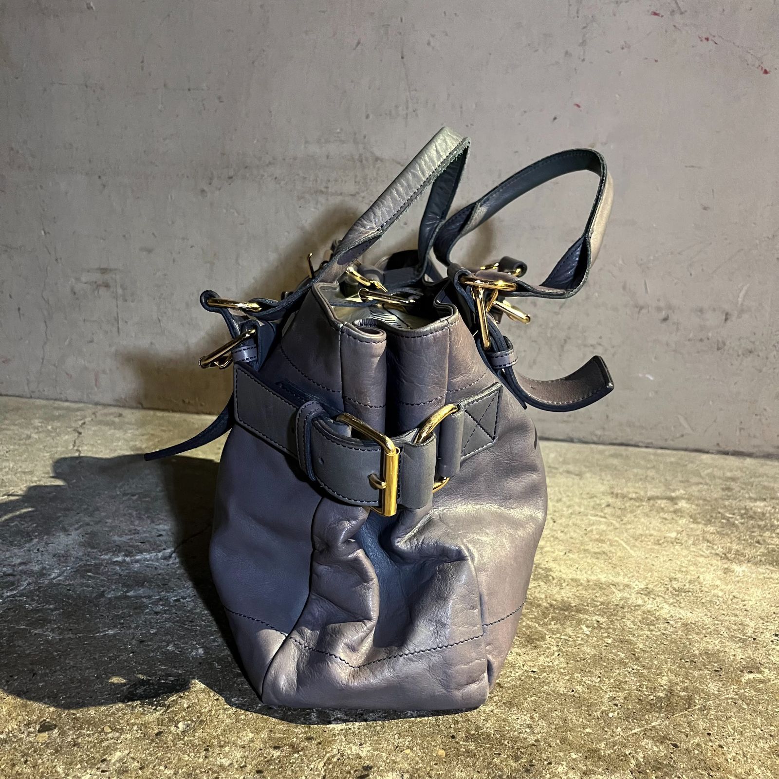 Vivienne Westwood アコードハンドバッグ オーブ型押し レザー グレー