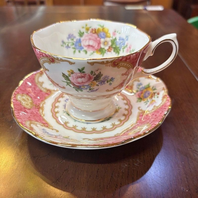 ロイヤルアルバート キャロライン カップ＆ソーサー2客とプレート ROYAL ALBERT カップ＆ソーサー 2客セット ペア ピンク 水色 ロイヤル