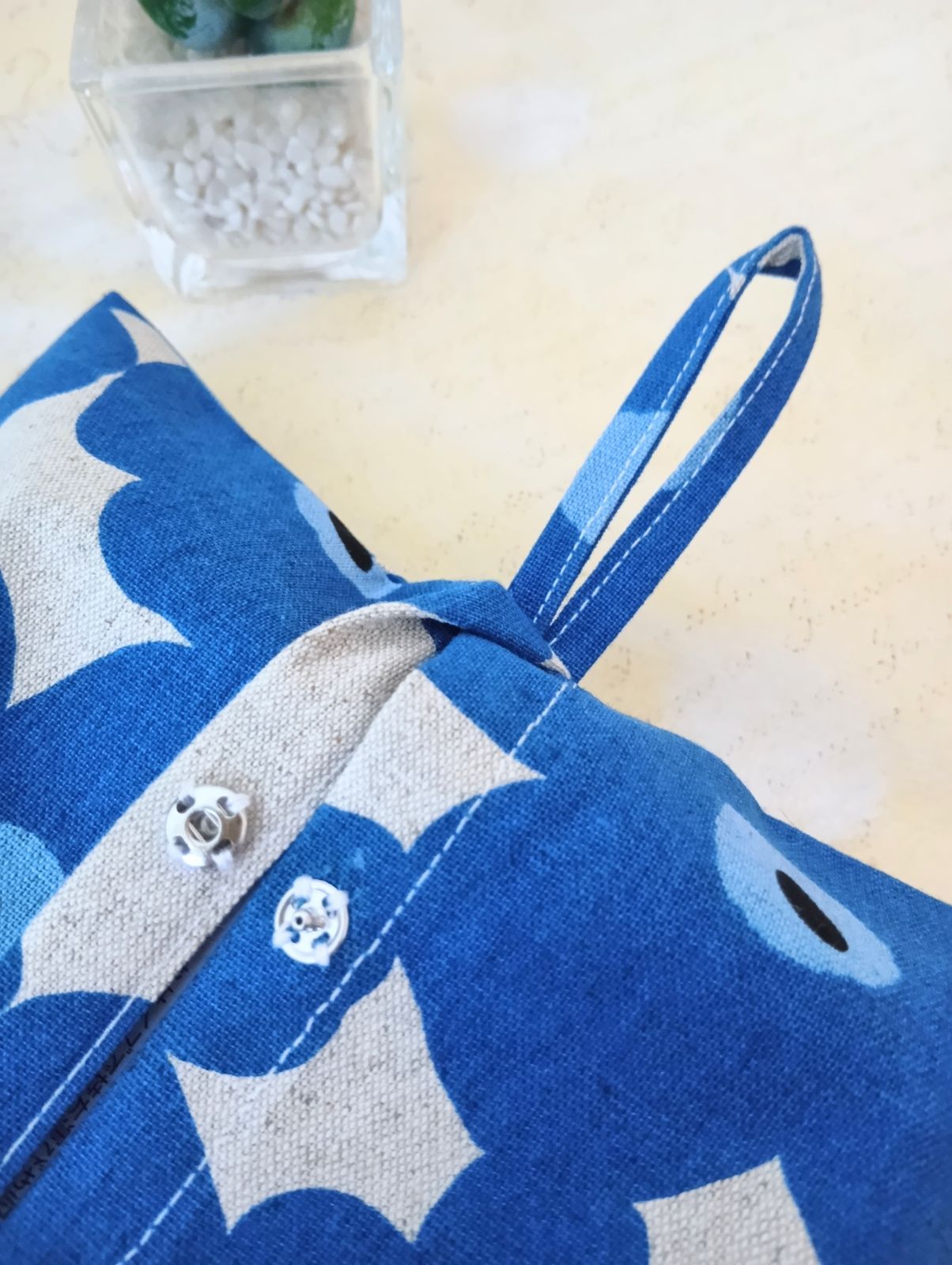 ハンドメイド❃︎ ボックスティッシュカバー           北欧柄ブルーの花 ハンドメイド＊ボックスティッシュカバー 北欧柄ブルーの花 ティッシュ