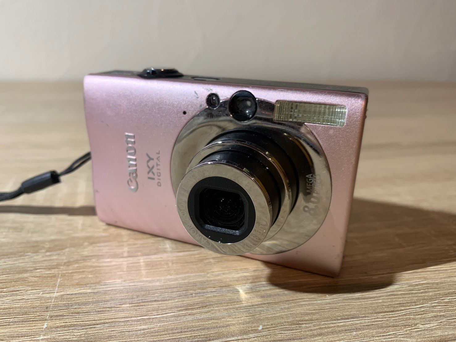 7482 Canon IXY DIGITAL 20 IS ピンク デジカメ ジャンク品 - メルカリ