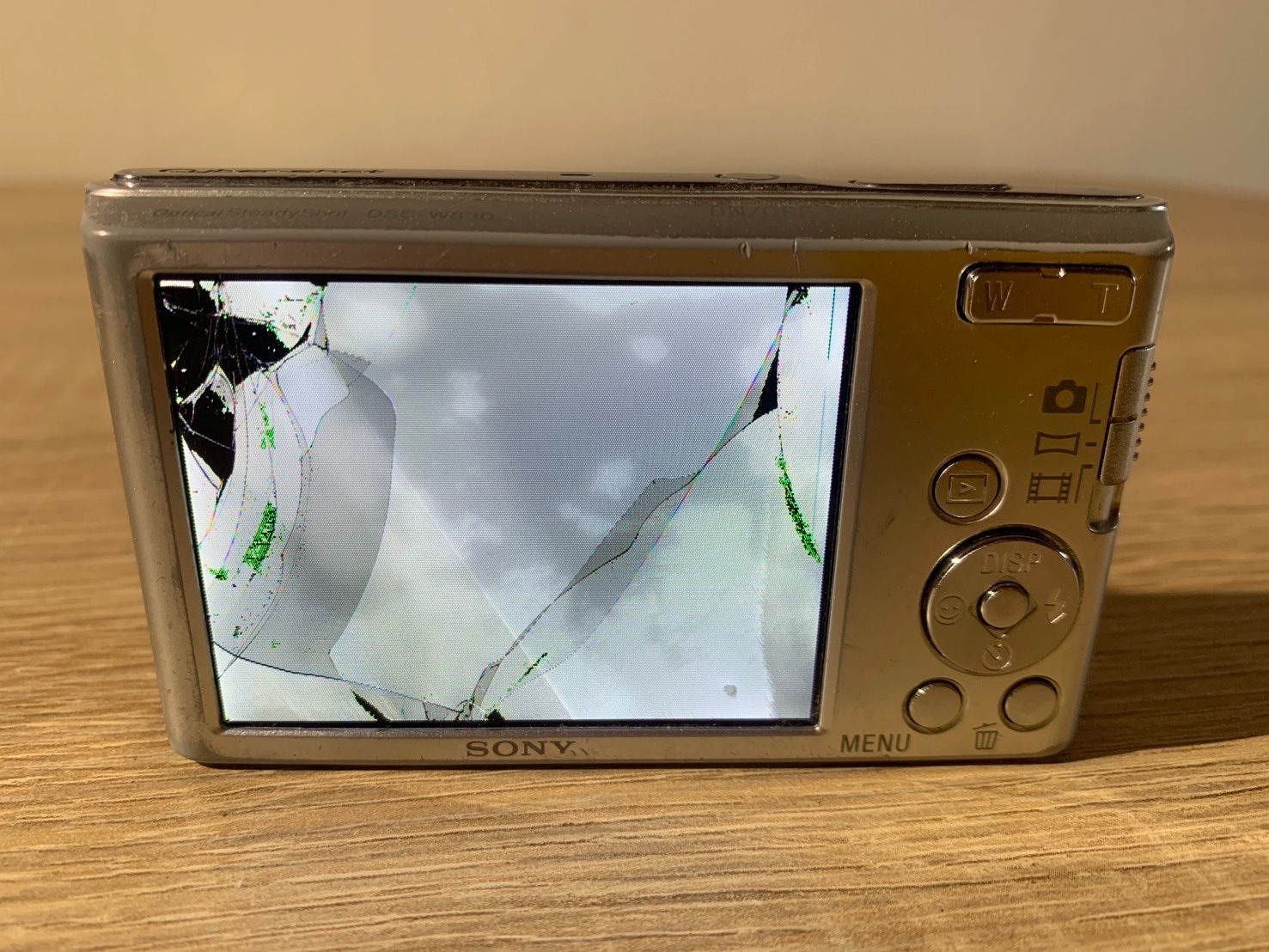 【美品】SONY Cyber-Shot DSC-W830 デジカメ シルバー Amazon.co.jp: SONY(ソニー) コンパクトデジタルカメラ Cyber-shot DSC