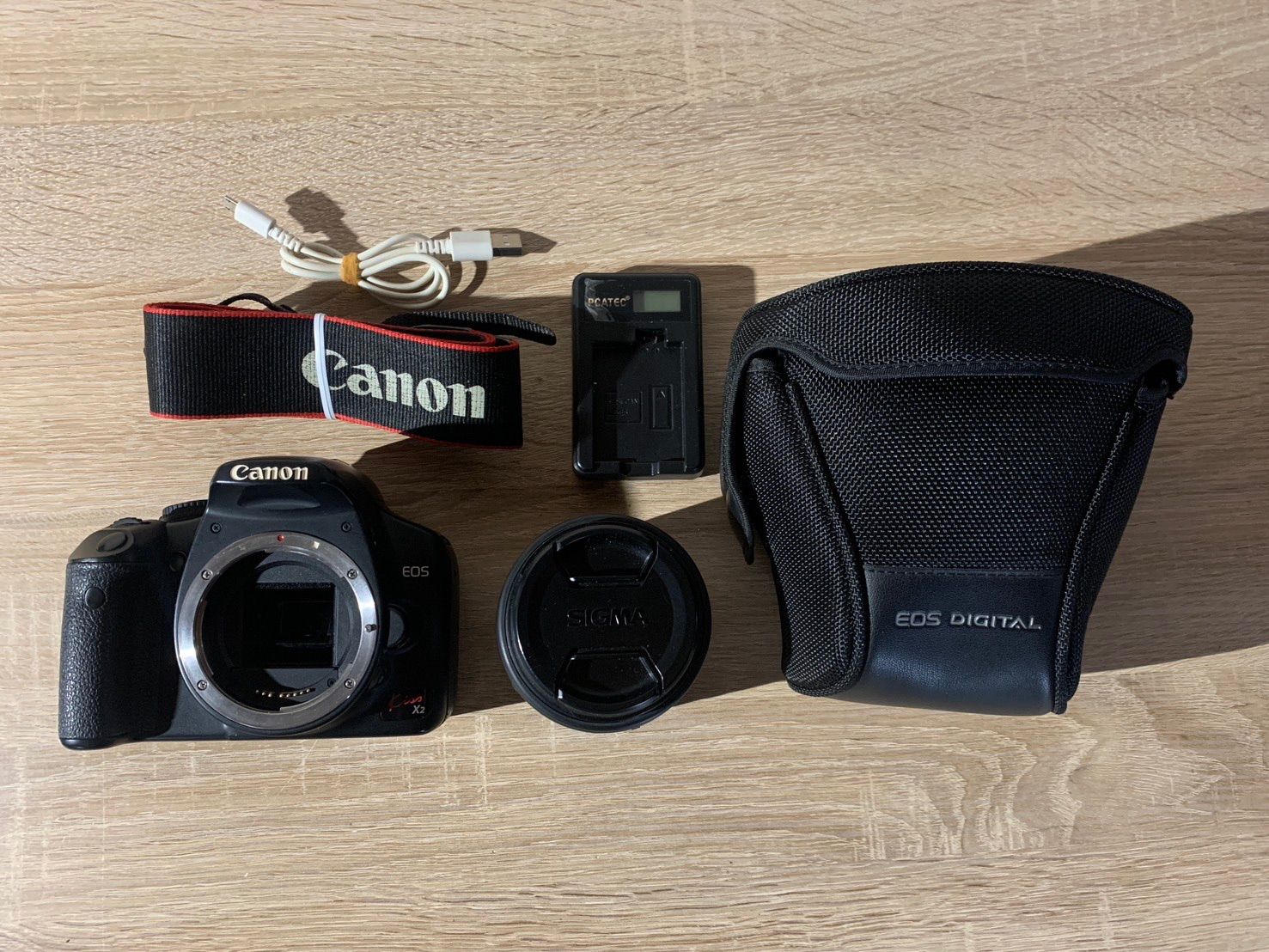 7491 Canon EOS Kiss X 2 ブラック デジカメ