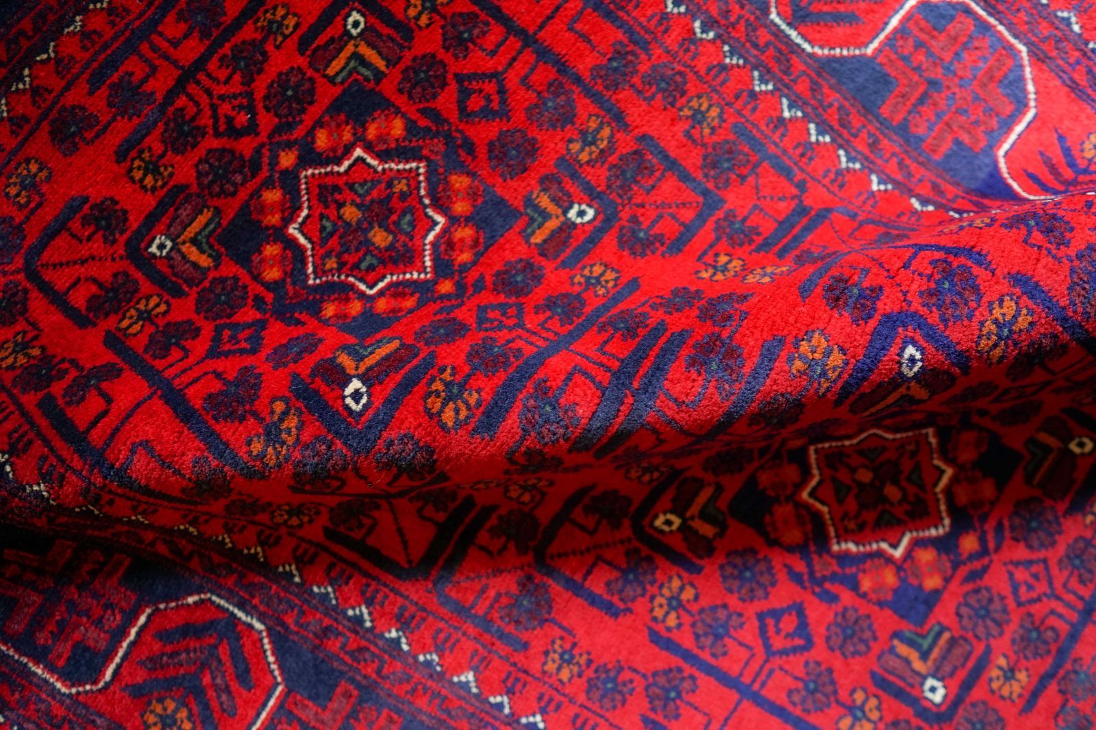 アフガニスタン手織り絨毯 カールモハメディ ペルシャ絨毯 135×81cm アフガニスタン手織り絨毯 カールモハメディ ペルシャ絨毯