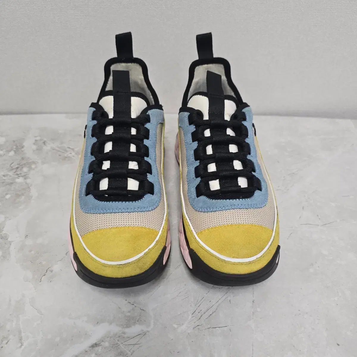 シャネル ミックスファイバー スニーカー 35サイズ 225 230 出品