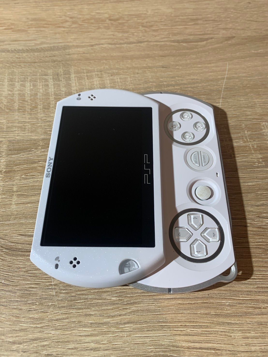  7496 PSP go ホワイト 品 本体(PSP Go) プレイステーションポータブル(PSP)