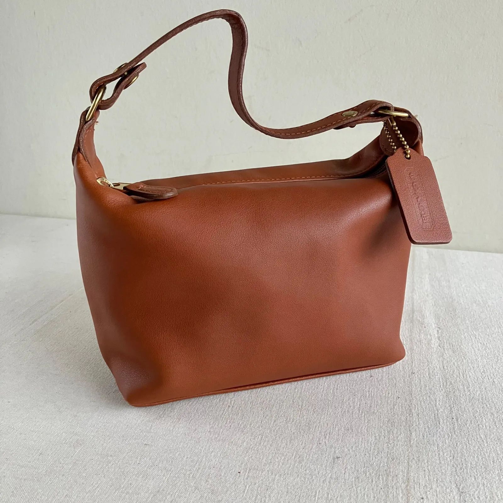 未使用保管品 vintage coach old hobo アクセサリーポーチ 未使用保管品 vintage coach old hobo アクセサリーポーチ ✨COACH