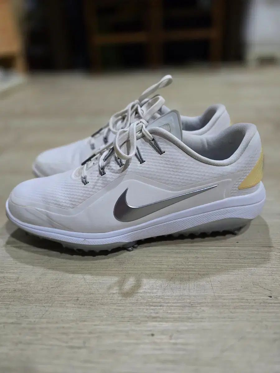 ✨美品ナイキ ルナ コントロール II SL シューズ ナイキ ルナ コントロール II SL シューズの試打レビュー 口コミ・評価