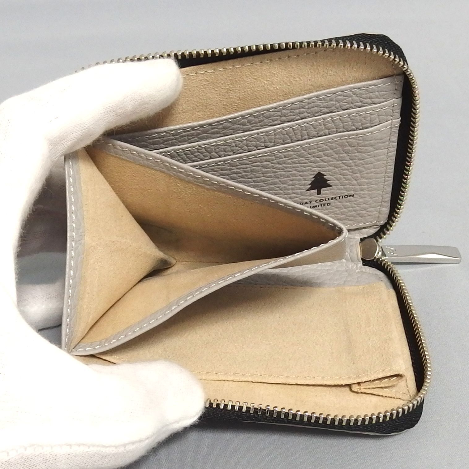 ATAO　ミニ財布　ZOO CHESS 「白狐」　アタオ ズー チェス びゃっこ imgrc0140899070.jpg