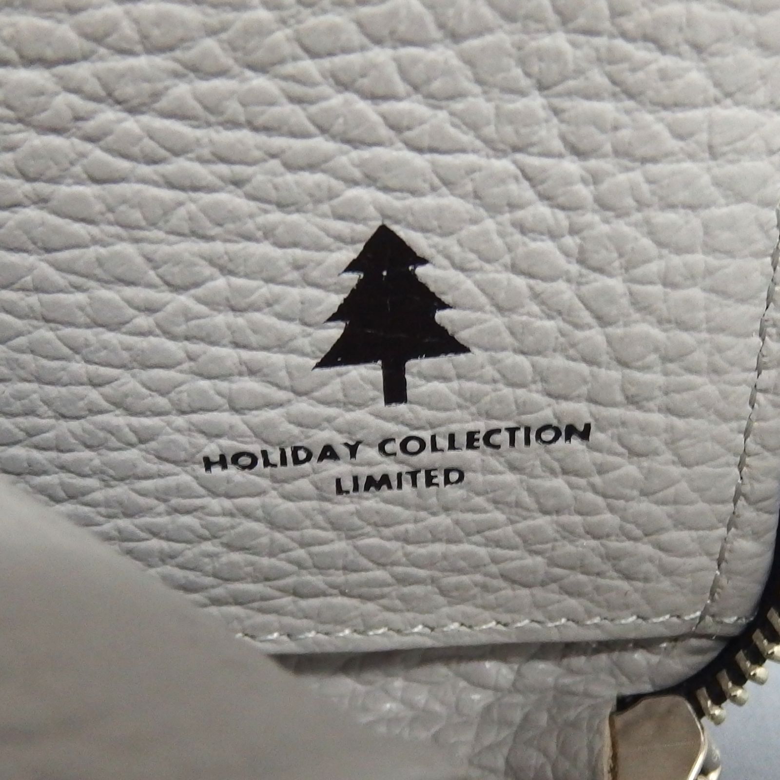 アタオ 白狐 2024ホリデーコレクション チェスZOO 美品】 アタオ ZOO チェス 財布 白狐 2024限定 ホリデーコレクション