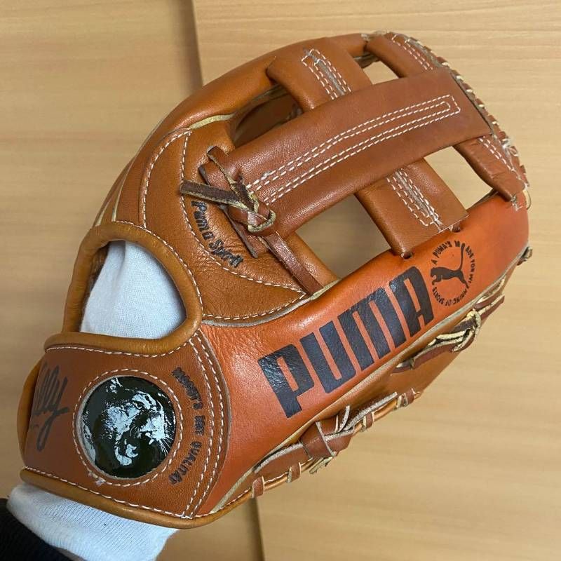 PUMA プーマ Wolly Designed For The MVP Nothinig Escapes Puma