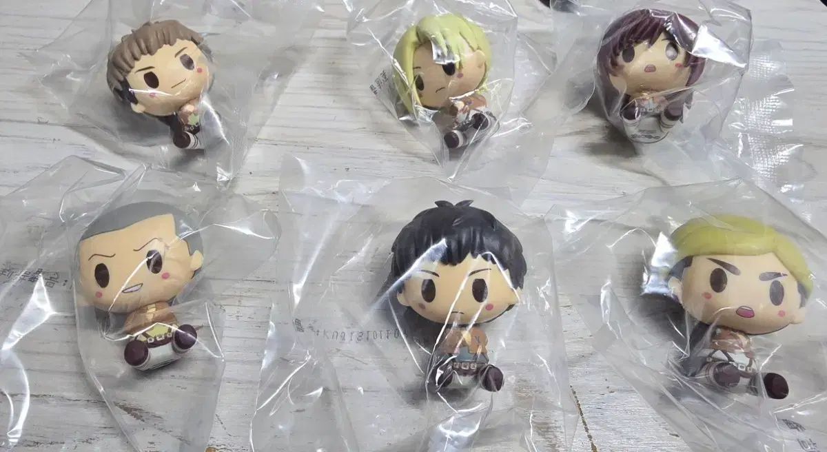 【※在庫変更用】ちょこのっこシリーズ ＋@ 単品 複数購入可 進撃の巨人 COOGI ちょこのっこ フィギュア セット (6種) - メルカリ