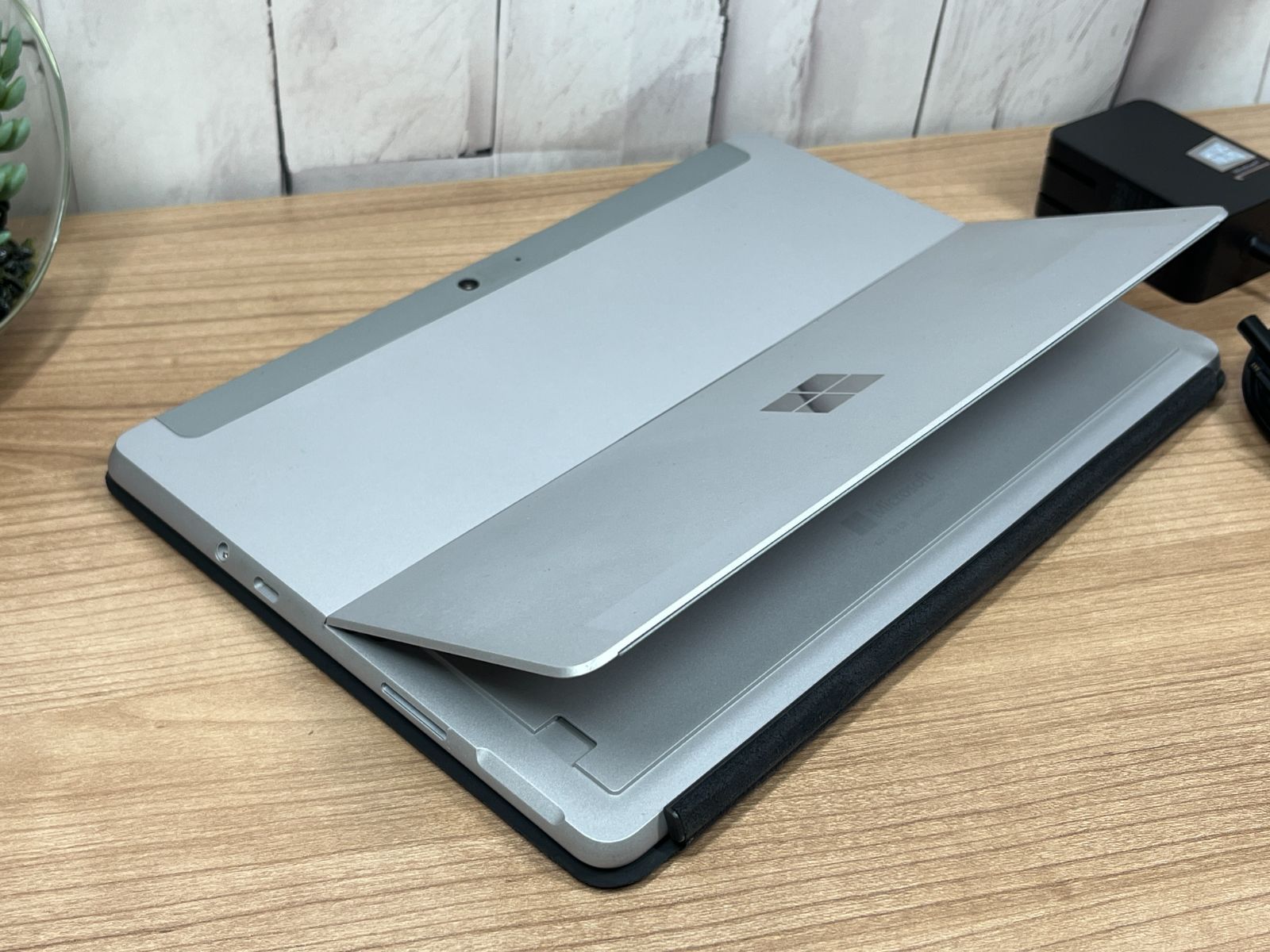 Surface Go 2 8GB Office2024 Win11 タブレット - メルカリ