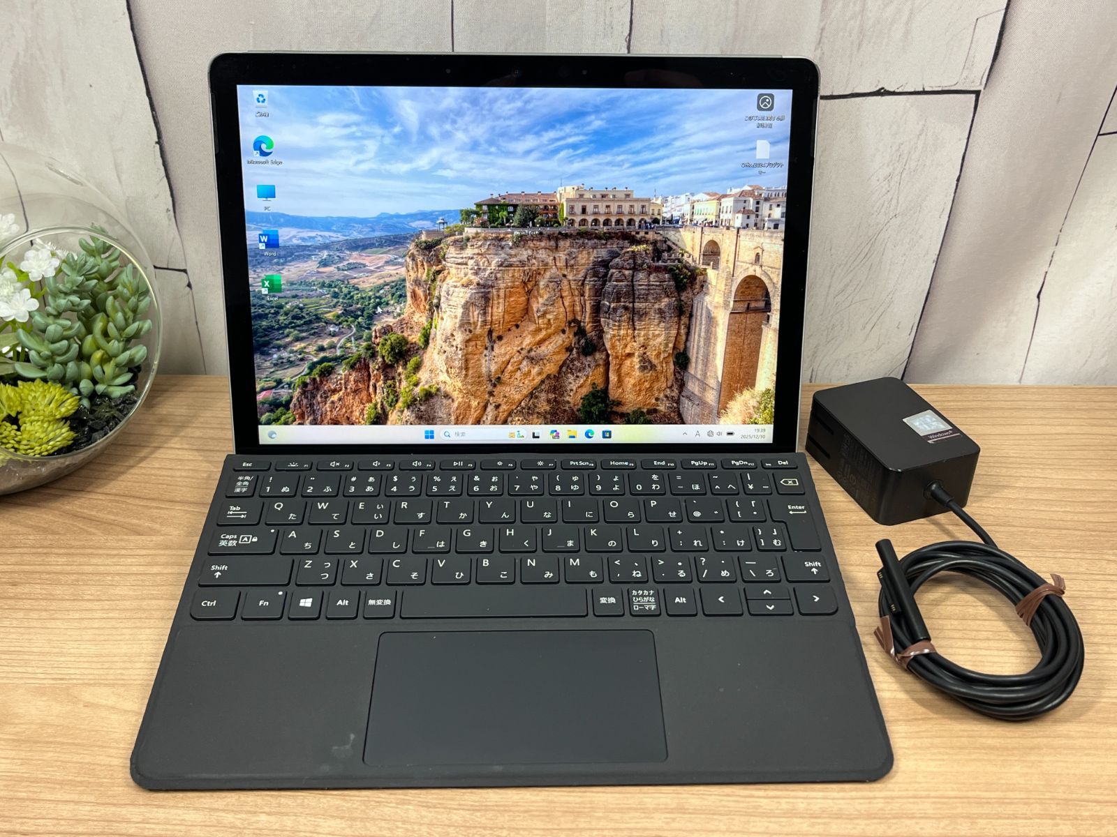 Surface Go 2 8GB Office2024 Win11 タブレット - メルカリ