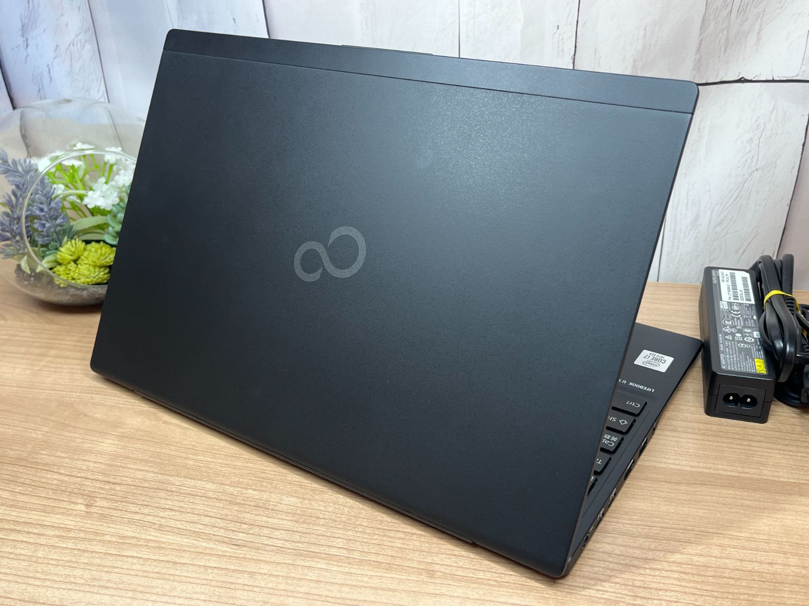 超美品〉1263A Fujitsu Lifebook U9310/DW 16GB/SSD256 i7 第10世代