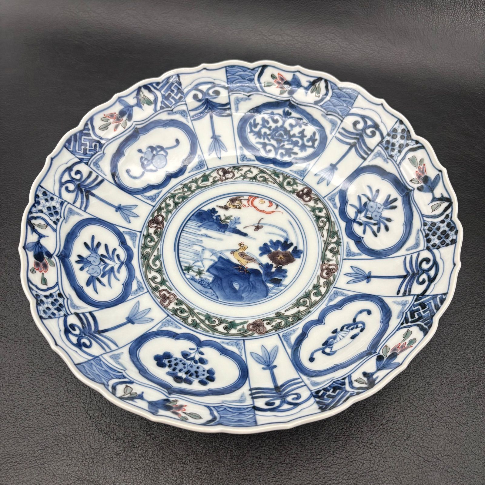 山本長左 九谷焼 宝祥芙蓉手花鳥紋8 5号盛鉢 宮内庁御用窯 妙泉陶房 色絵祥瑞手花鳥文 26 cm 藍古九谷 染付鉢 プレート皿 大皿 大鉢 盛鉢 飾皿 飾鉢 古美術