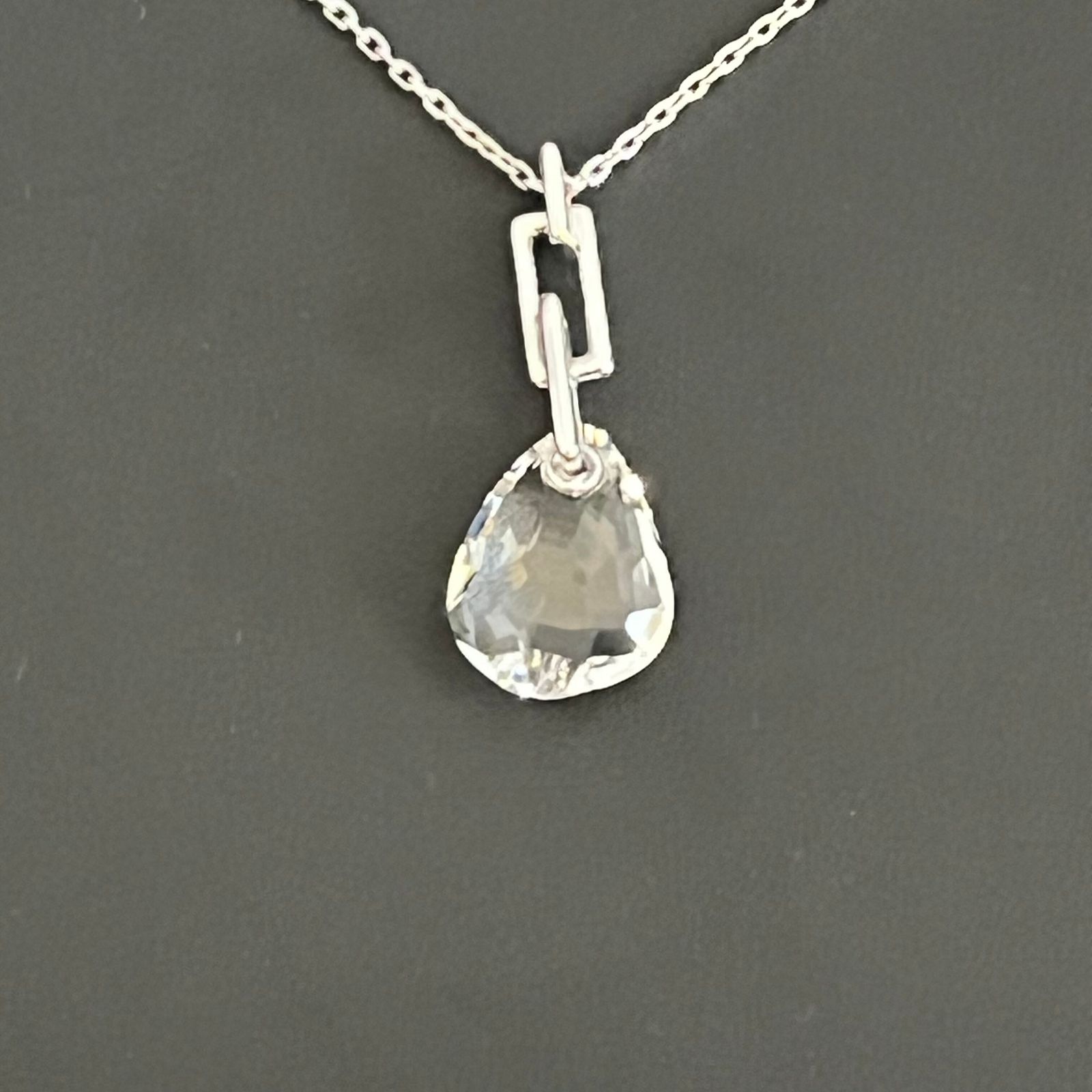 Swarovski】箱付き ストーンネックレス ペンダント シルバー - メルカリ