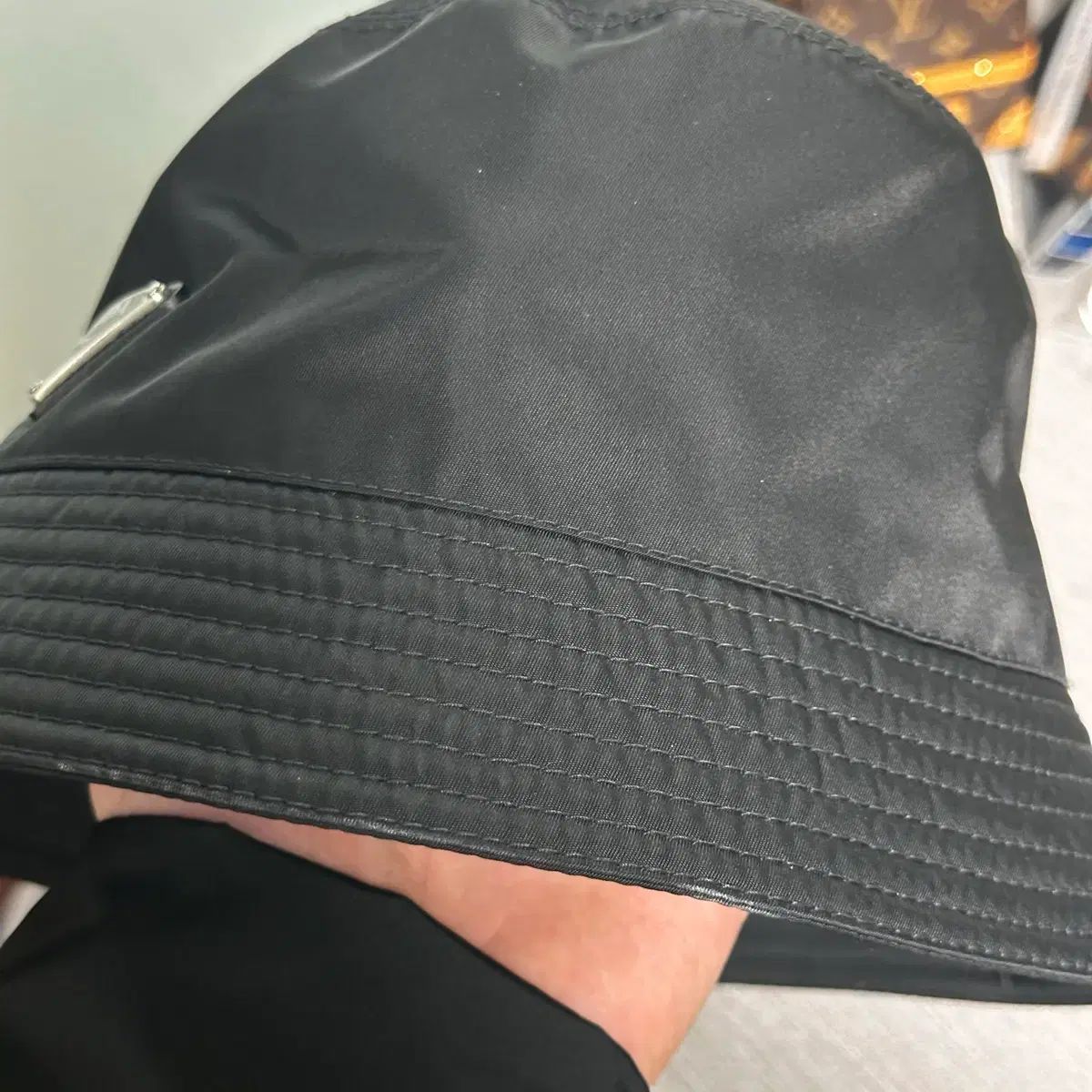 PRADA プラダ サフィアーノ バケットハット - メルカリ