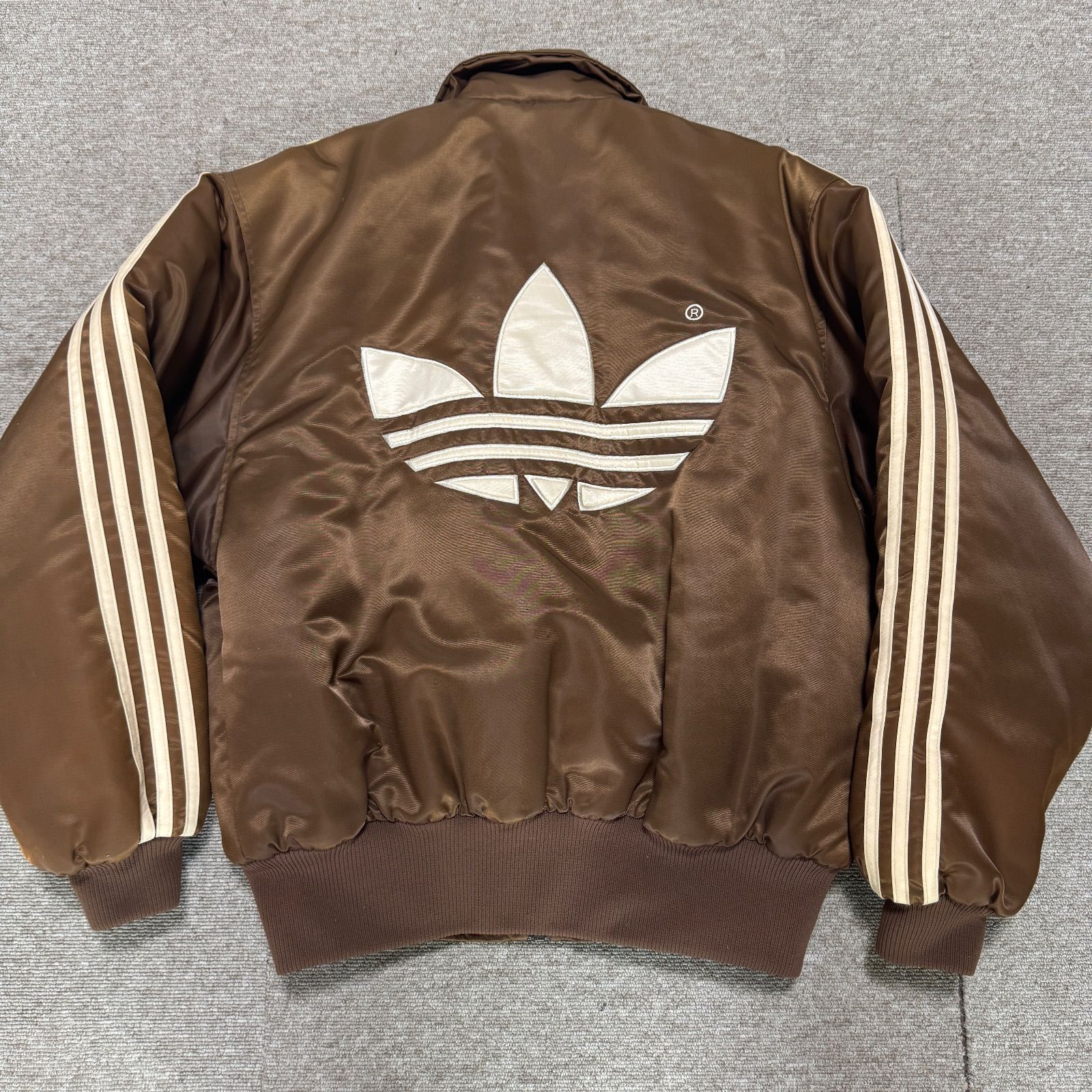 adidas（アディダス ）ボンバージャケット ブラウン Mサイズ 