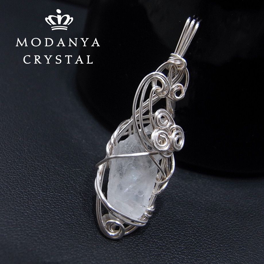 ペタライトワイヤーペンダントトップ1514（天然石） - メルカリ