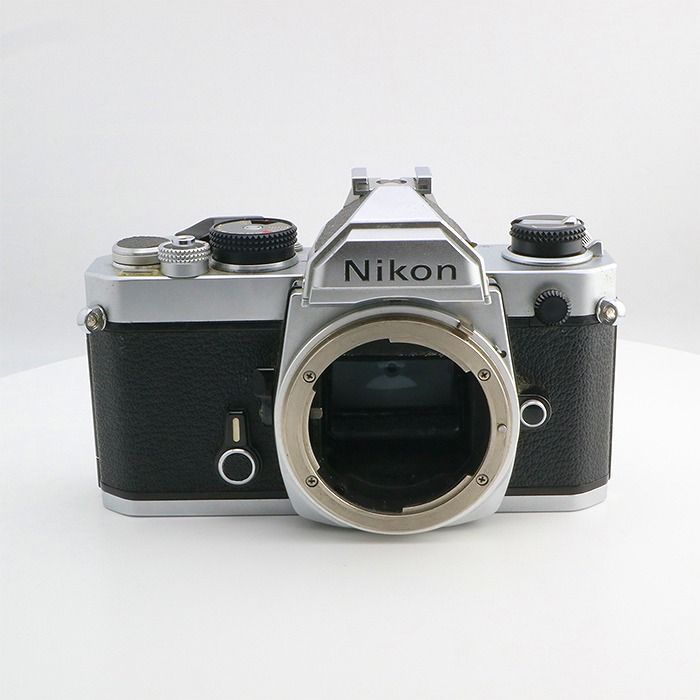 ニコン　Nikon FM シルバー ボディ ≪露出計OK 電池交換済≫ 1818 ニコン Nikon FM シルバー ボディ ≪露出計OK 電池交換済≫ 1818