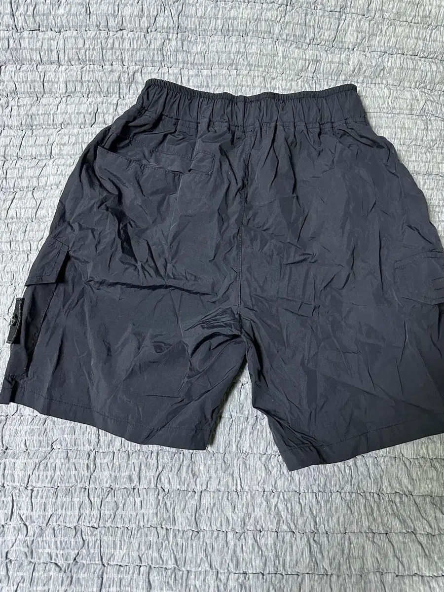 ストーンアイランド ブラック ハーフパンツ - メルカリ