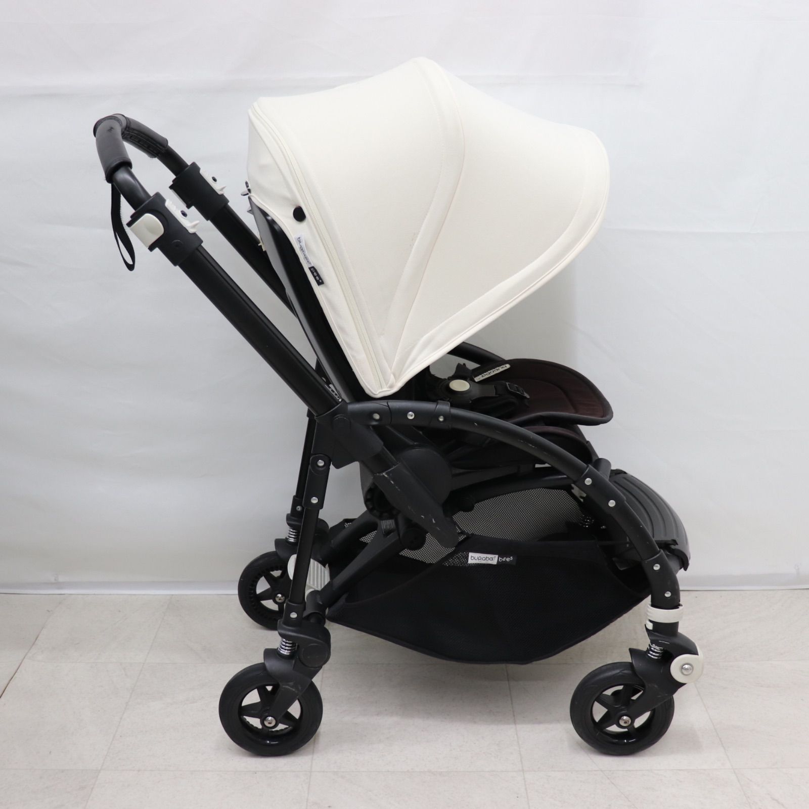 バガブー　bugaboo bee6 ベビーカー ホワイト/ブラック 楽天市場】商品レビュー投稿でオリジナル ネームタグをプレゼント