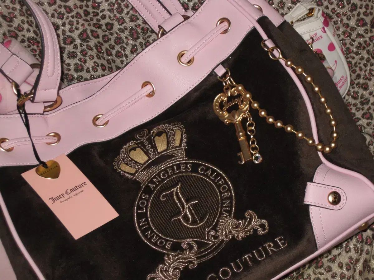 JUICY COUTURE ジューシークチュール キー チャーム サンリオラバーズ