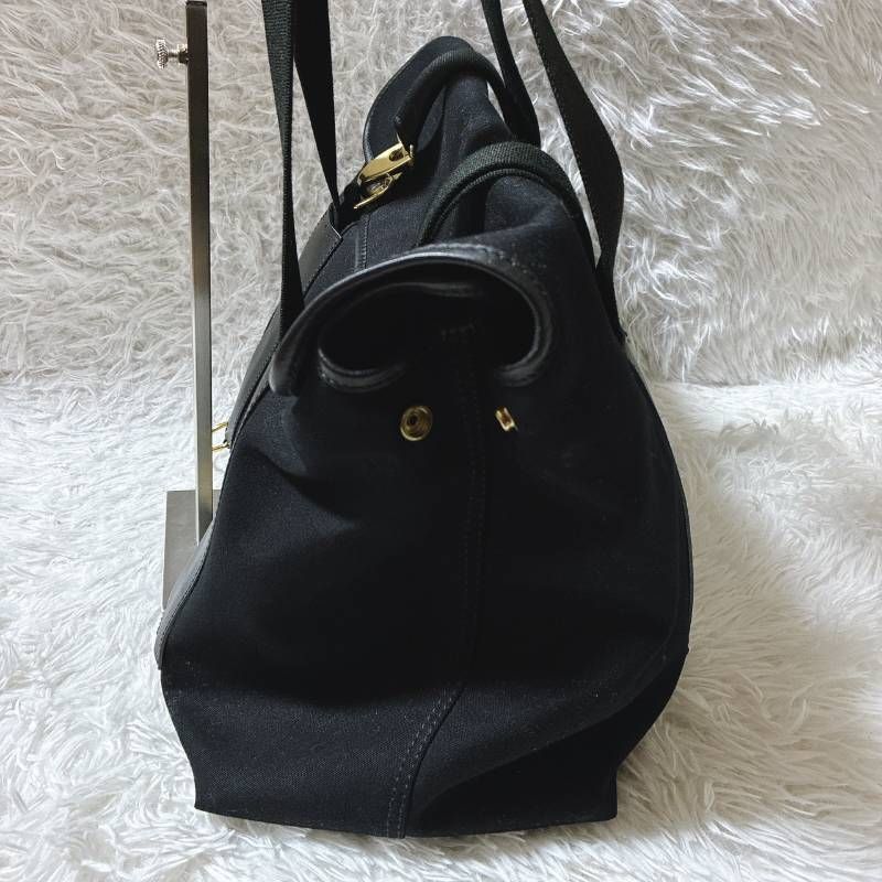 HUNTING WORLD ハンティングワールド トート 西口修平 装いに新たなムードを吹き込む次なる一手 西口修平のアップデートに