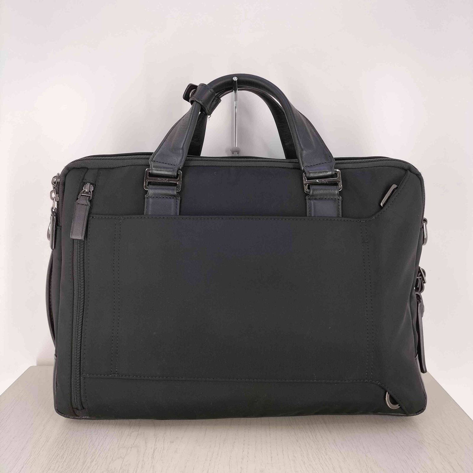 値下げ！！【TUMI】ハリソン「デイ」スリム・コンバーチブル・ブリーフ 