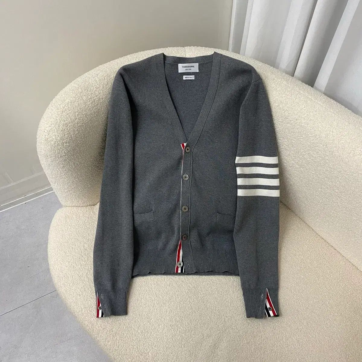 美品 THOM BROWNE トムブラウン カーディガン リップルステッチ 楽天市場】THOM BROWNE トムブラウン 【美品】MJT167A-00535055 4BAR