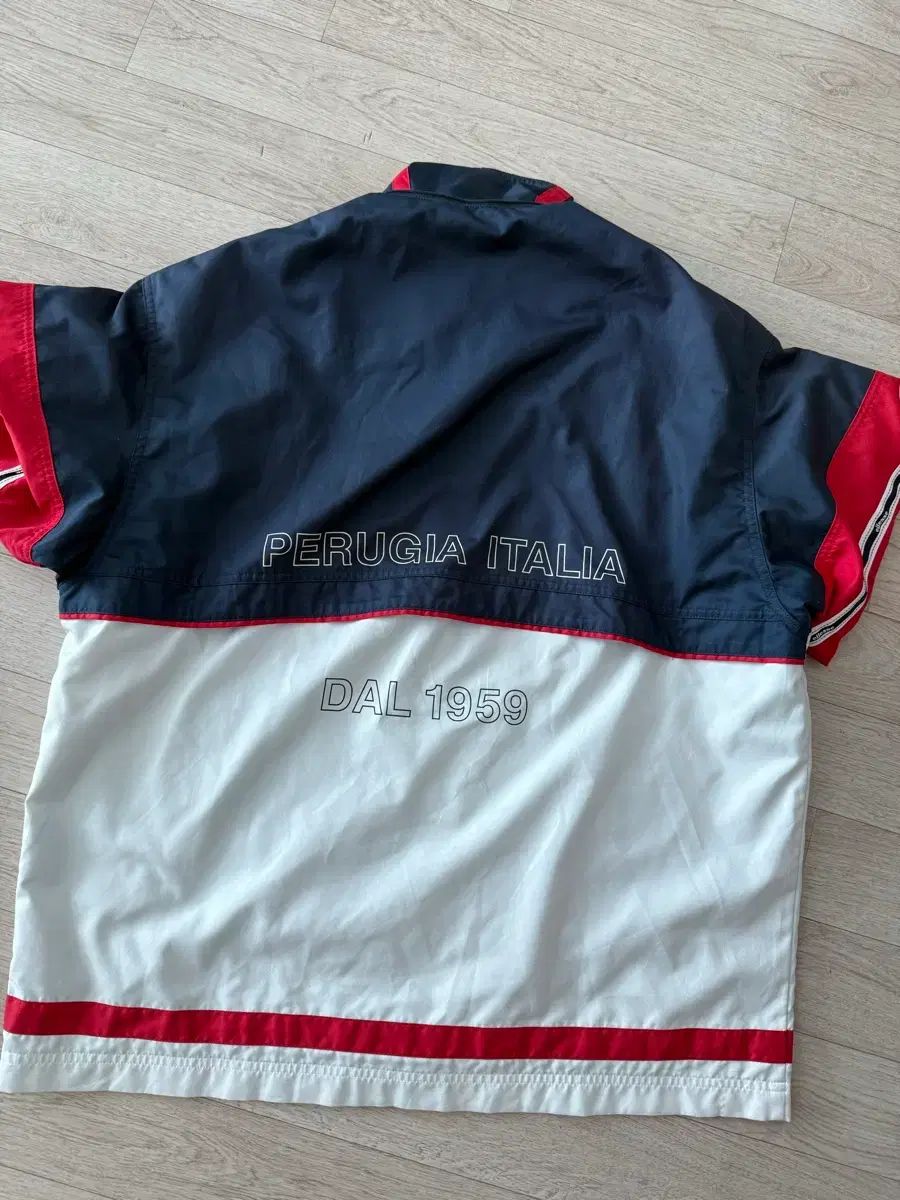 ellesse ウィンドブレーカー - メルカリ