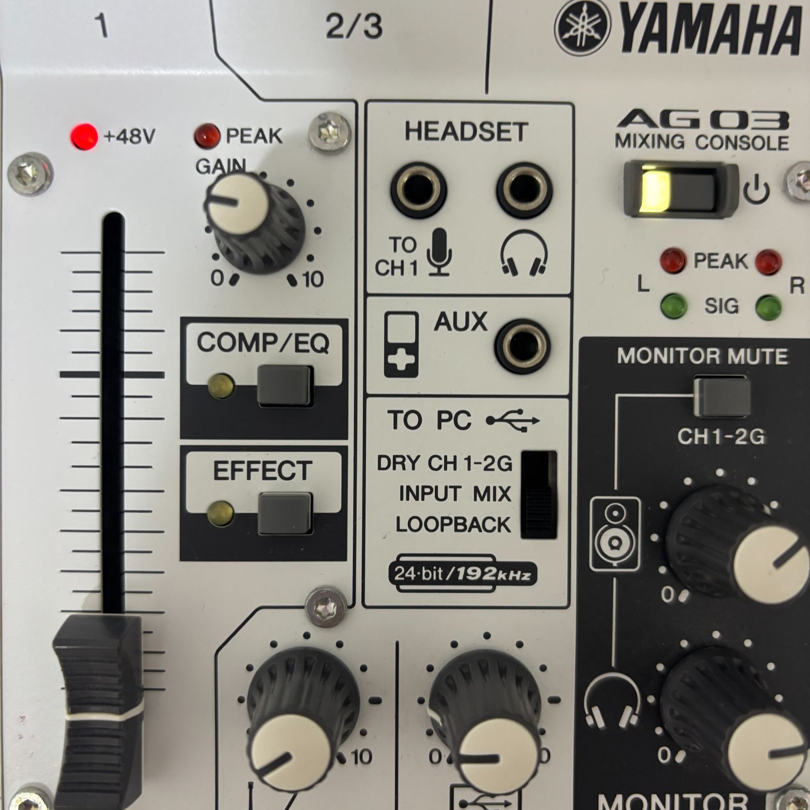 *中古* YAMAHA AG03 オーディオインターフェイス 箱なし 中古・美品】YAMAHA AG03 オーディオインターフェイス - メルカリ
