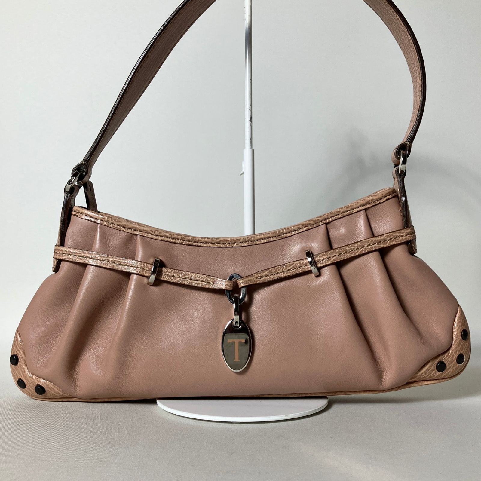 2511-212｜美品｜トッズ ワンショルダーバッグ レザー ピンクベージュ 2511-212｜美品｜トッズ ワンショルダーバッグ レザー ピンクベージュ