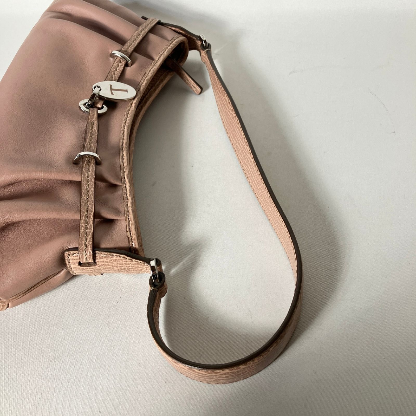 2511-212｜美品｜トッズ ワンショルダーバッグ レザー ピンクベージュ 