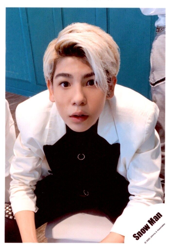 Snow Man 20年 海外(タイ)オフショット ラウール 公式写真*1枚 - メルカリ