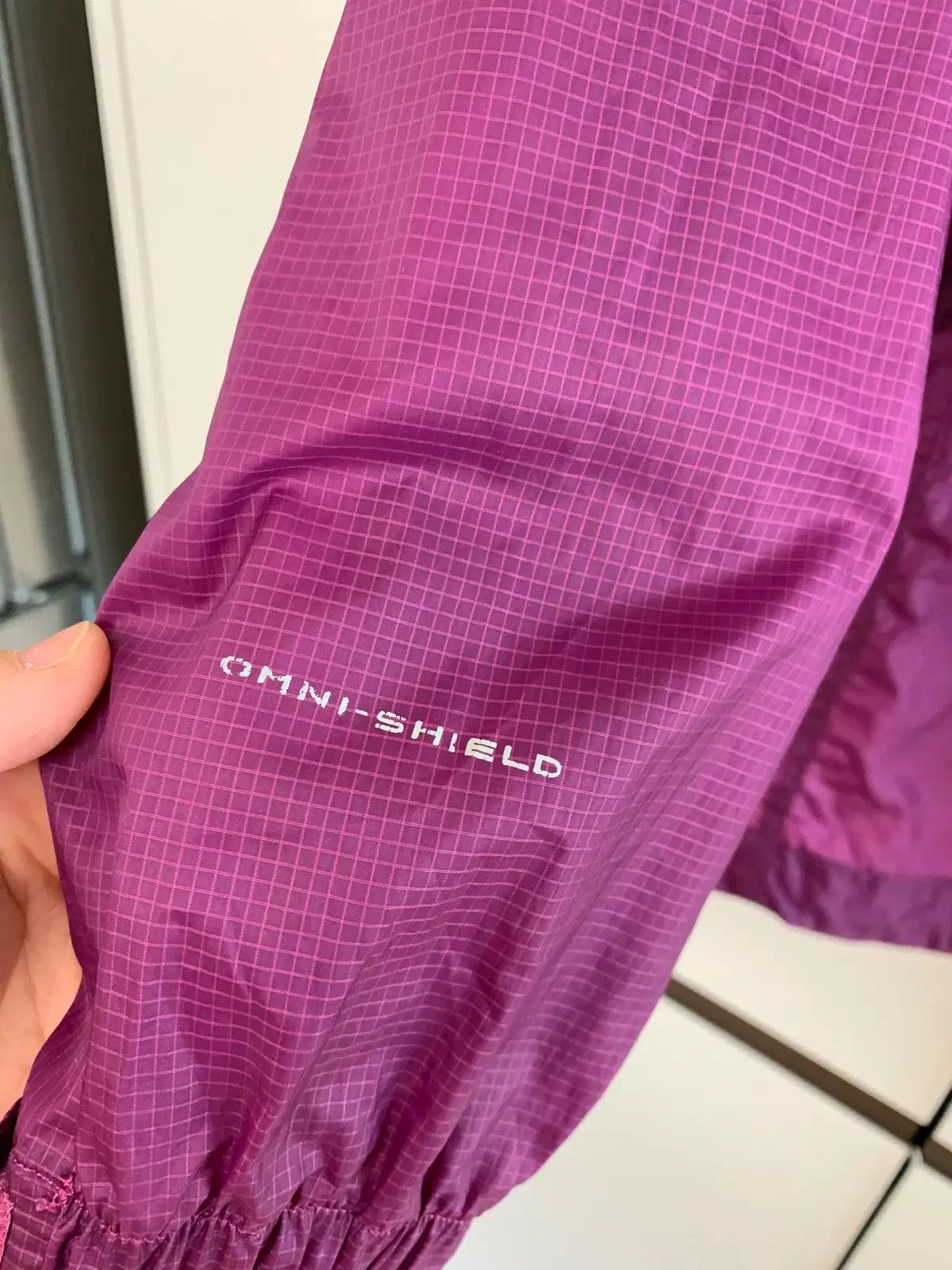 レディース Columbia コロンビア ウィンドブレーカー ジャケット 100サイズ PURPLE パープル 黄色 ジッパー ウィンドジャケット