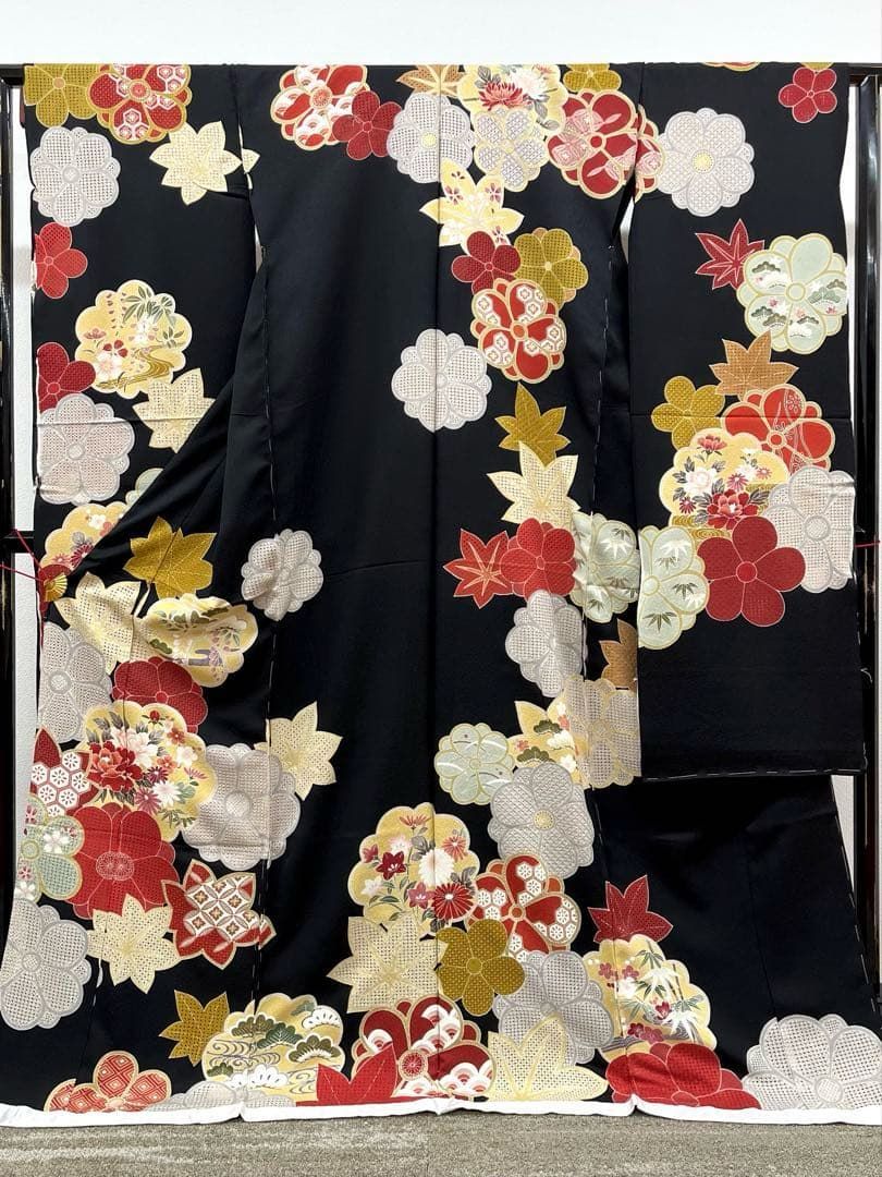 汕頭刺繍 振袖 仮絵羽 未仕立て品 松竹梅 楓 正絹 八掛付き MOK 856