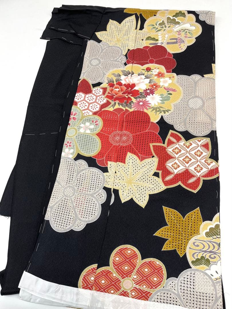 汕頭刺繍 振袖 仮絵羽 未仕立て品 松竹梅 楓 正絹 八掛付き MOK856 
