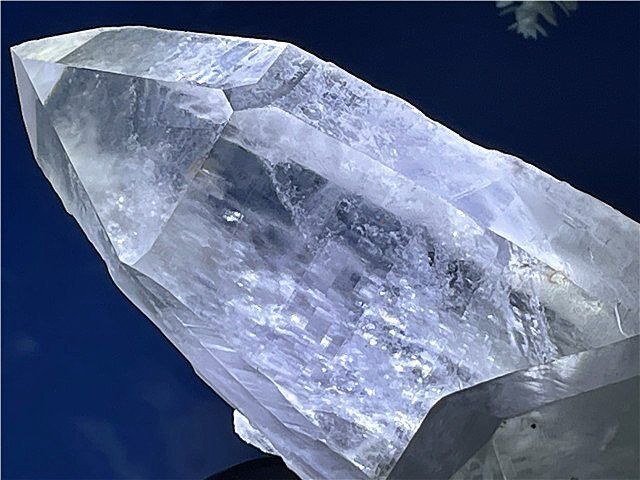 ◇超強いパワー(藍針入り)天然水晶クラスターB88B6/244B27A - メルカリ