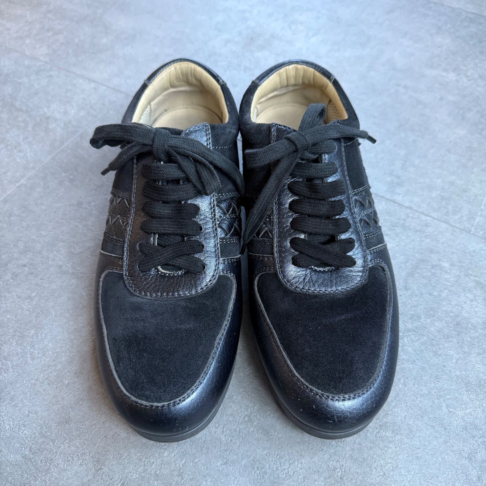 BOTTEGA VENETA ボッテガヴェネタ イントレチャート バタフライ