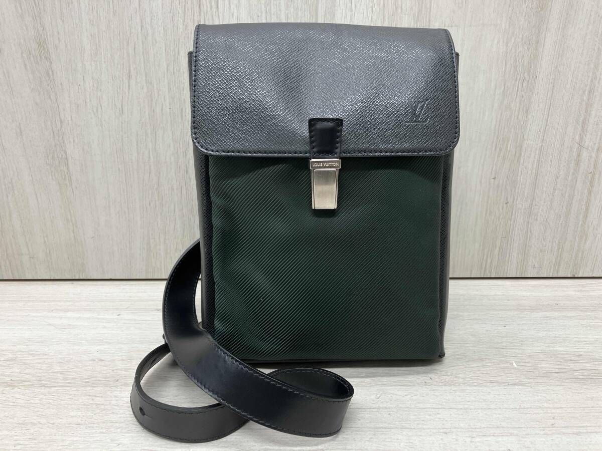 LOUIS VUITTON／タイガ VI0063／サラトヴPM ショルダーバッグ ブラック 