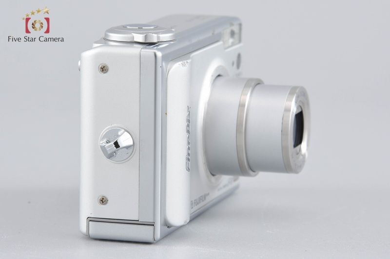 コンパクトデジタルカメラ　FUJIFILM Finepix F10 中古品 FUJIFILM 富士フィルム 【中古】FUJIFILM 富士フイルム FINEPIX F10