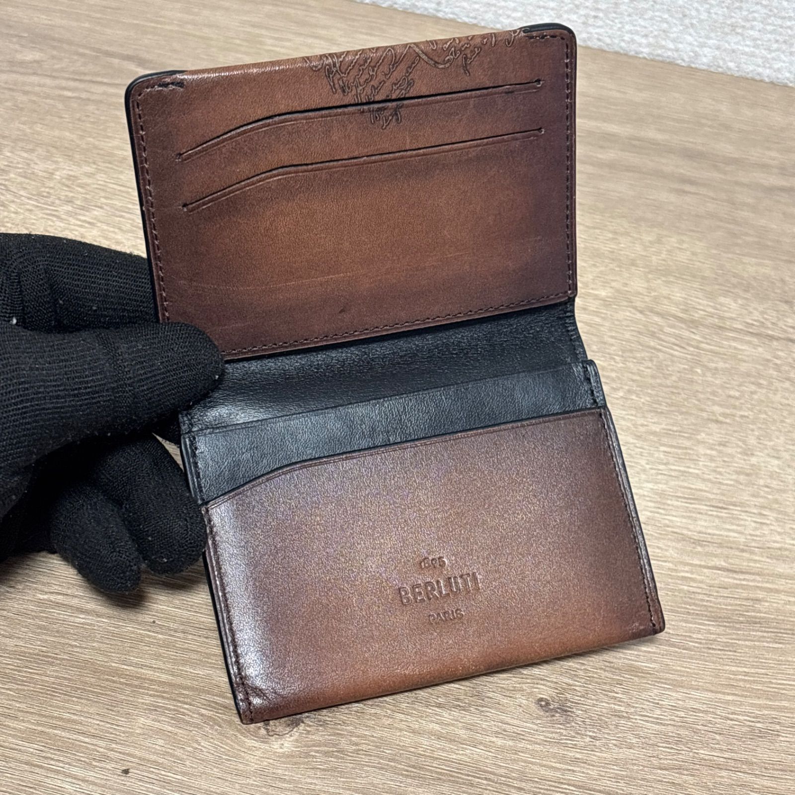 Berluti レザー ケース BERLUTI レザー iPhone16proケース BERLUTI レザー iPhone16proケース